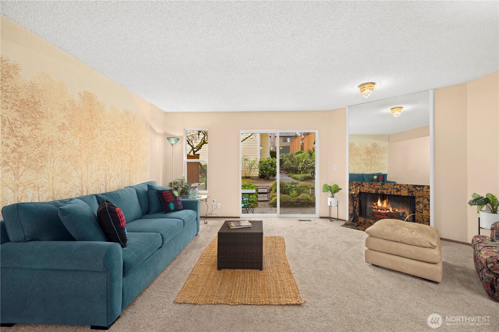 12024 101 Avenue NE #E2, Kirkland, WA 98034