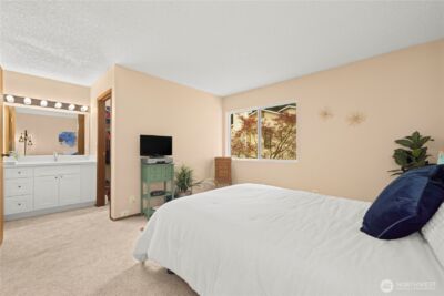 12024 101 Avenue NE #E2, Kirkland, WA 98034 - Photo 9