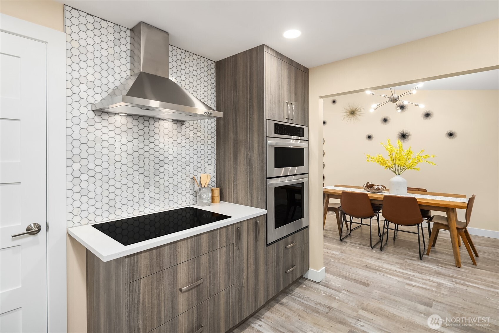6279 NE 154th Street , Kenmore, WA 98028