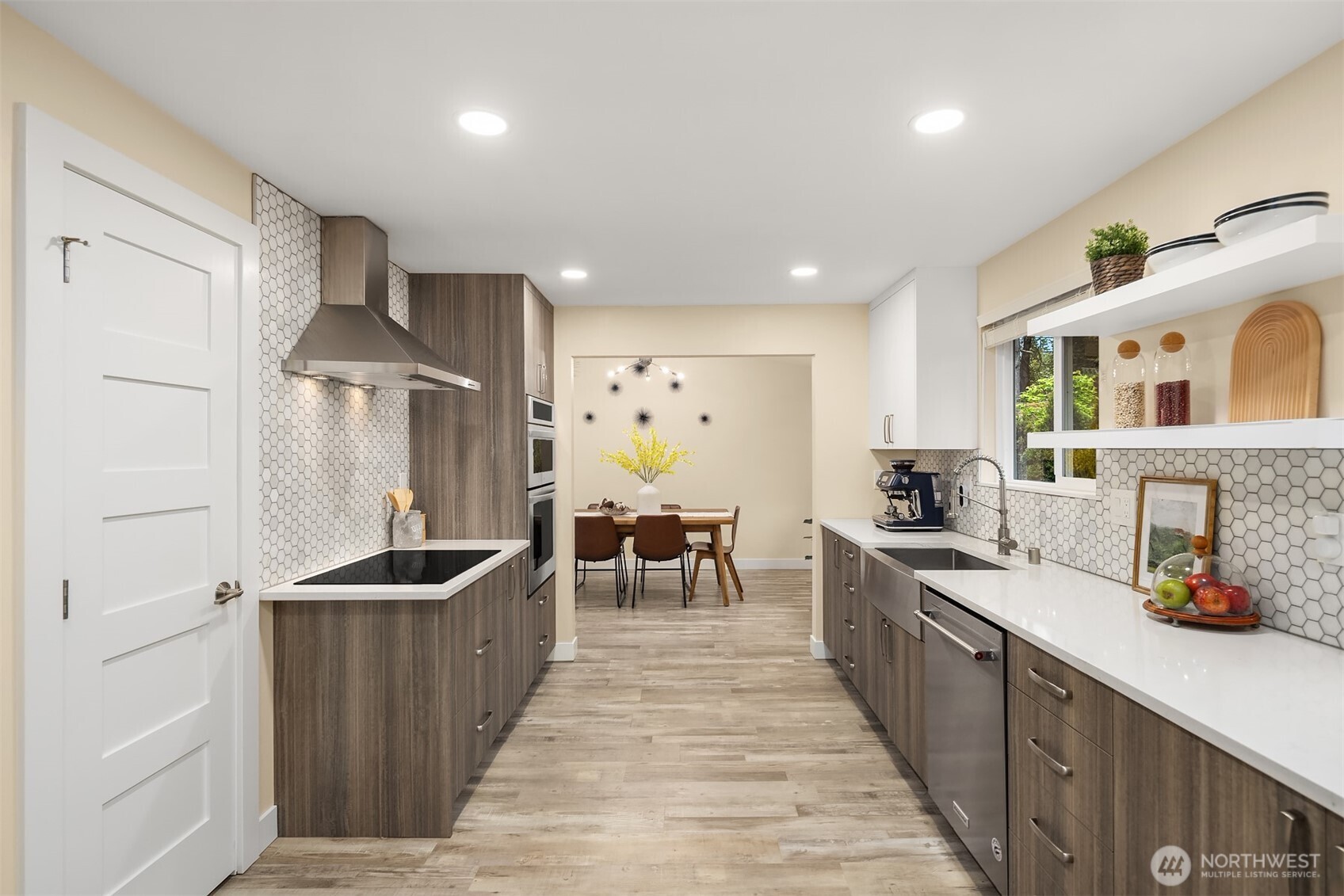 6279 NE 154th Street , Kenmore, WA 98028