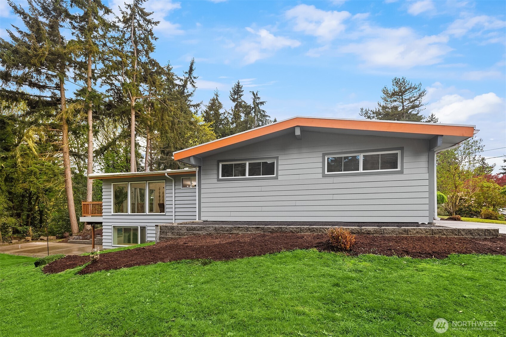6279 NE 154th Street , Kenmore, WA 98028