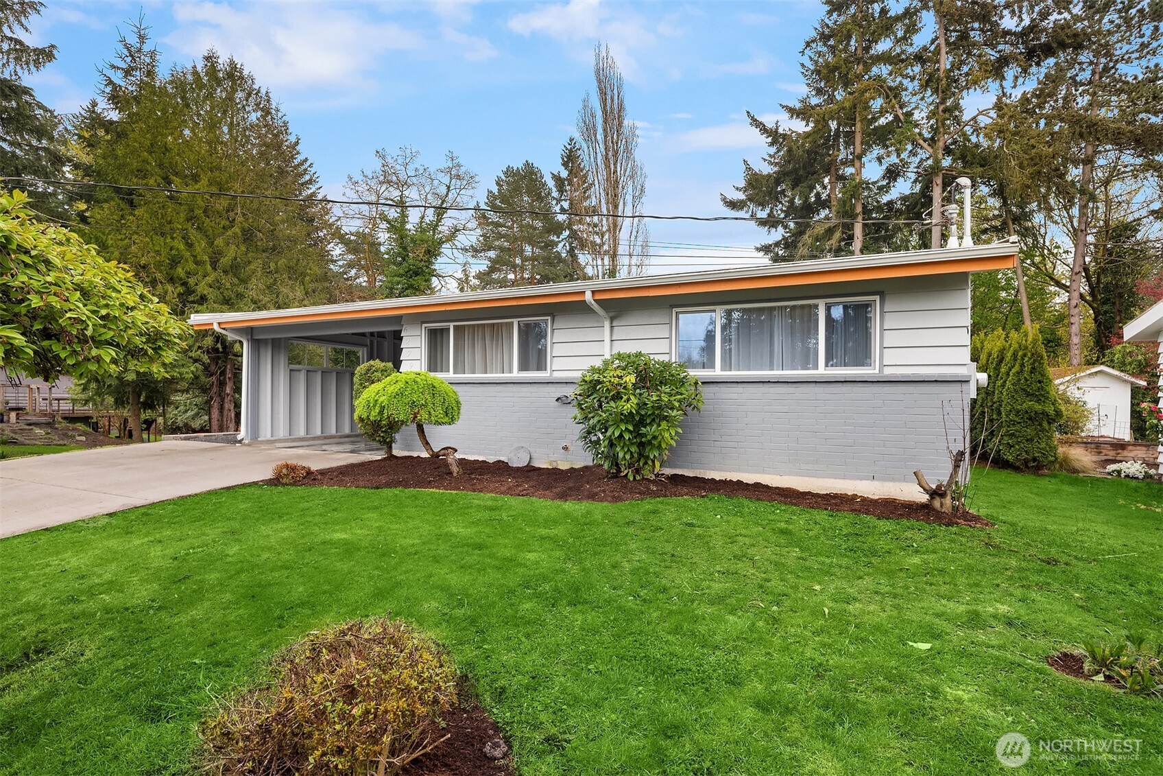 6279 NE 154th Street , Kenmore, WA 98028