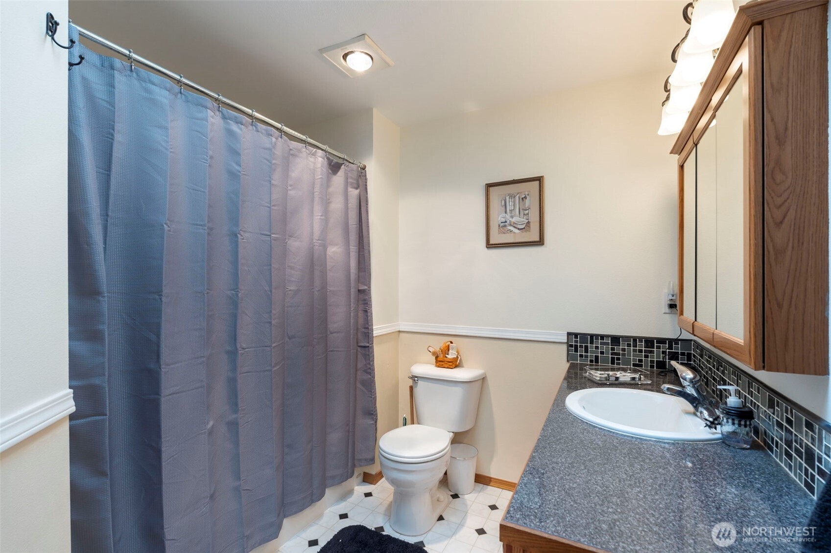 689 Rhoades Road , Winlock, WA 98596