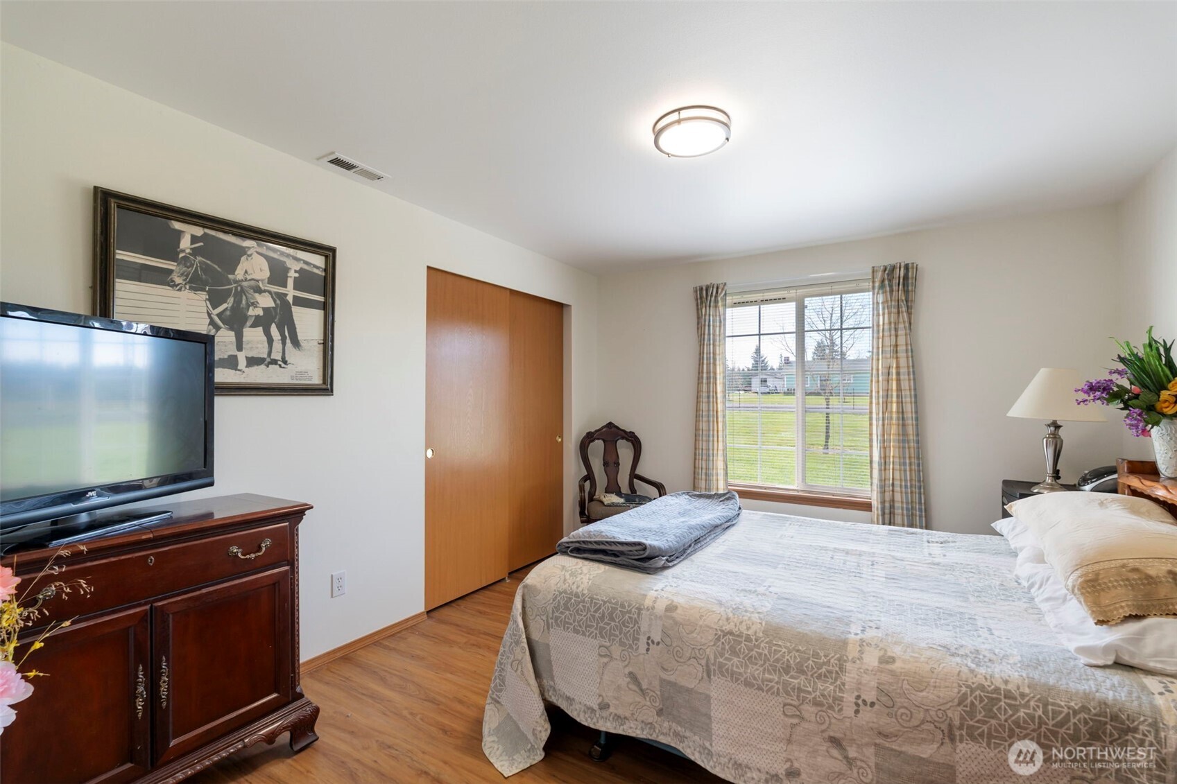 689 Rhoades Road , Winlock, WA 98596
