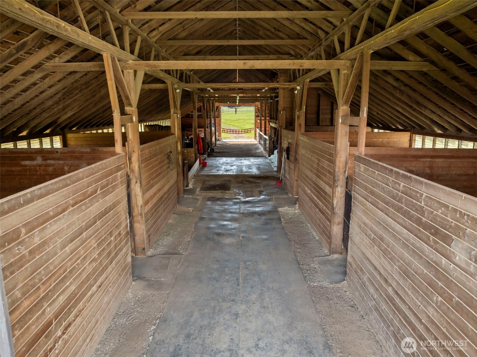 689 Rhoades Road , Winlock, WA 98596