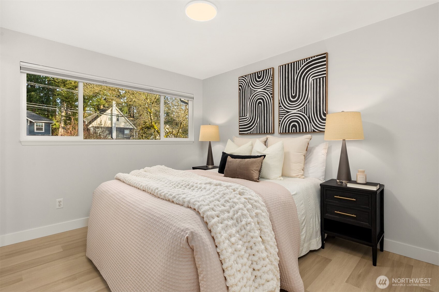 4615 88th Avenue SE, Mercer Island, WA 98040