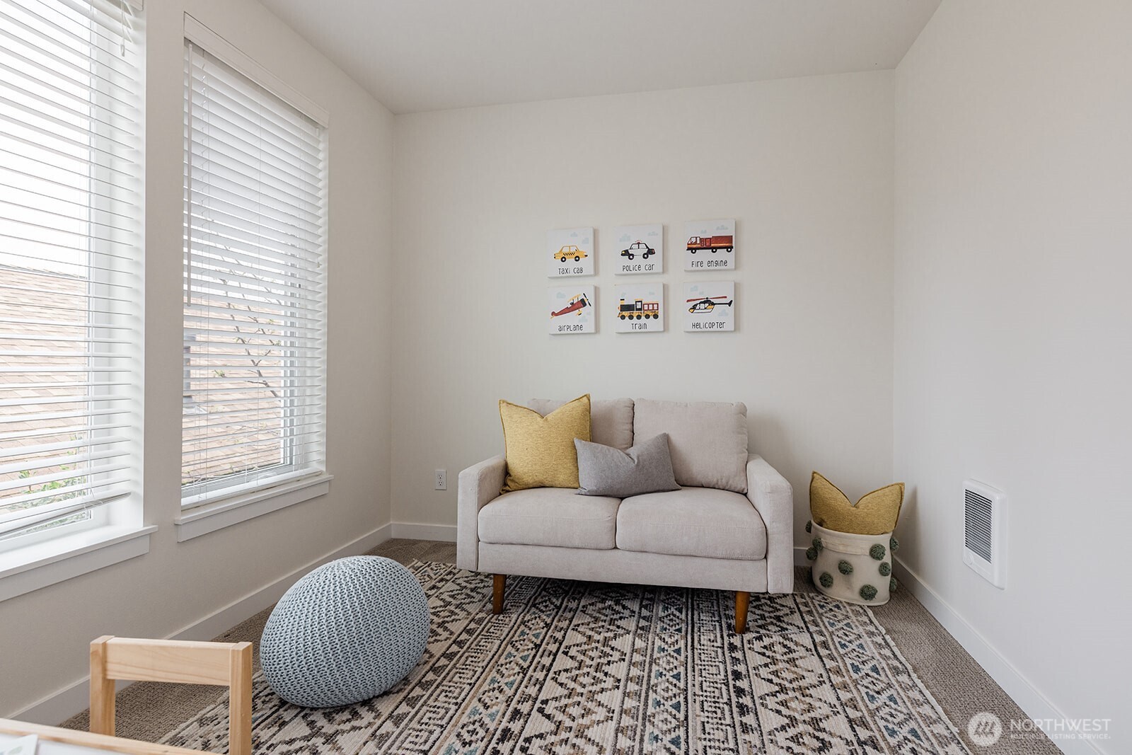 522 N 104th Street , Seattle, WA 98133