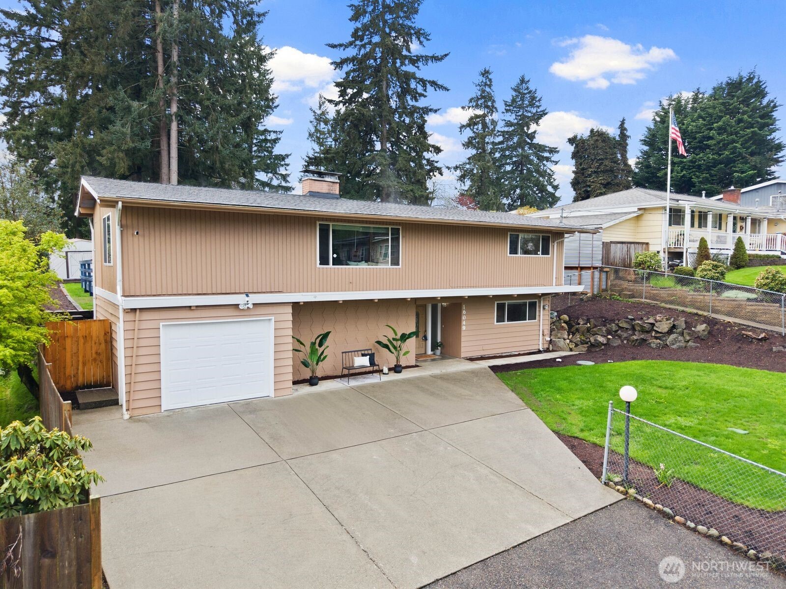 16049 SE 131st Street , Renton, WA 98059-8533
