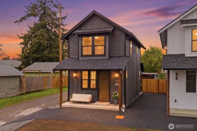 2815 25th Street #C, Everett, WA 98201 - Photo 1