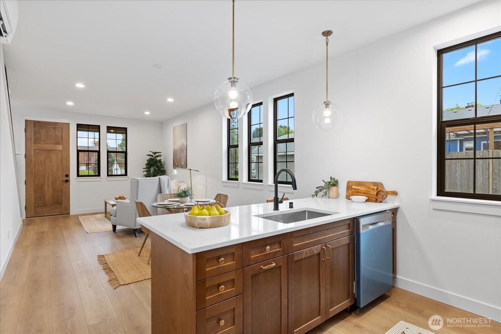 2815 25th Street #C, Everett, WA 98201