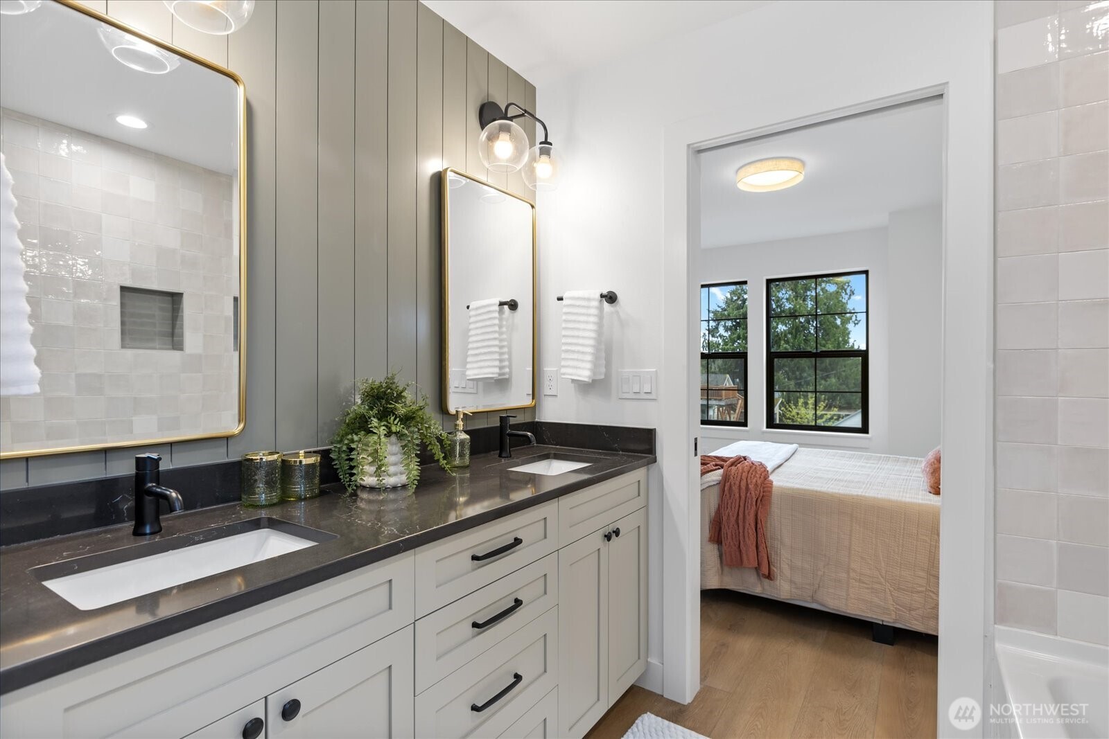 2815 25th Street #C, Everett, WA 98201