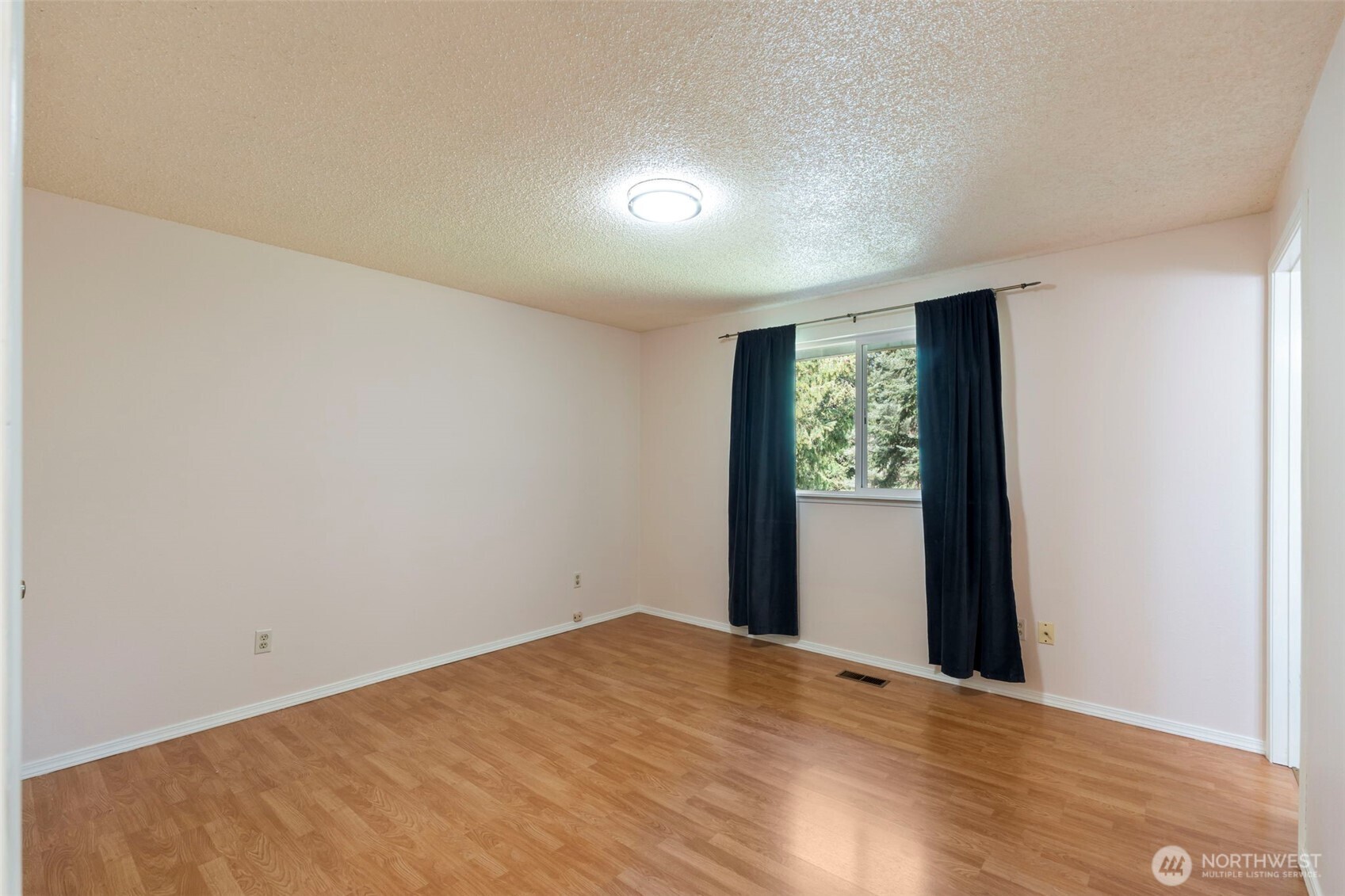 6811 36th Avenue SE, Lacey, WA 98503