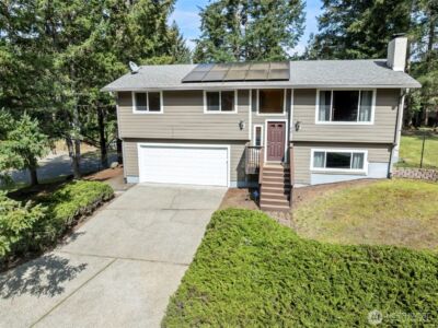 6811 36th Avenue SE, Lacey, WA 98503 - Photo 2