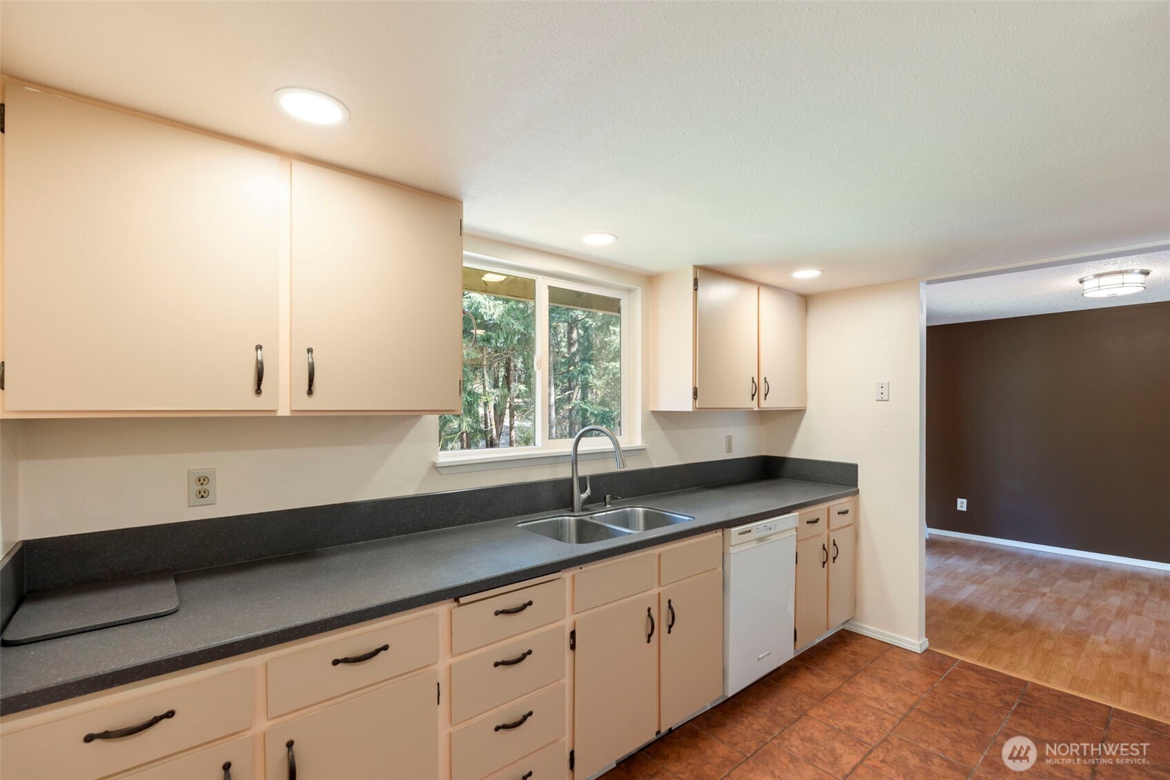 6811 36th Avenue SE, Lacey, WA 98503