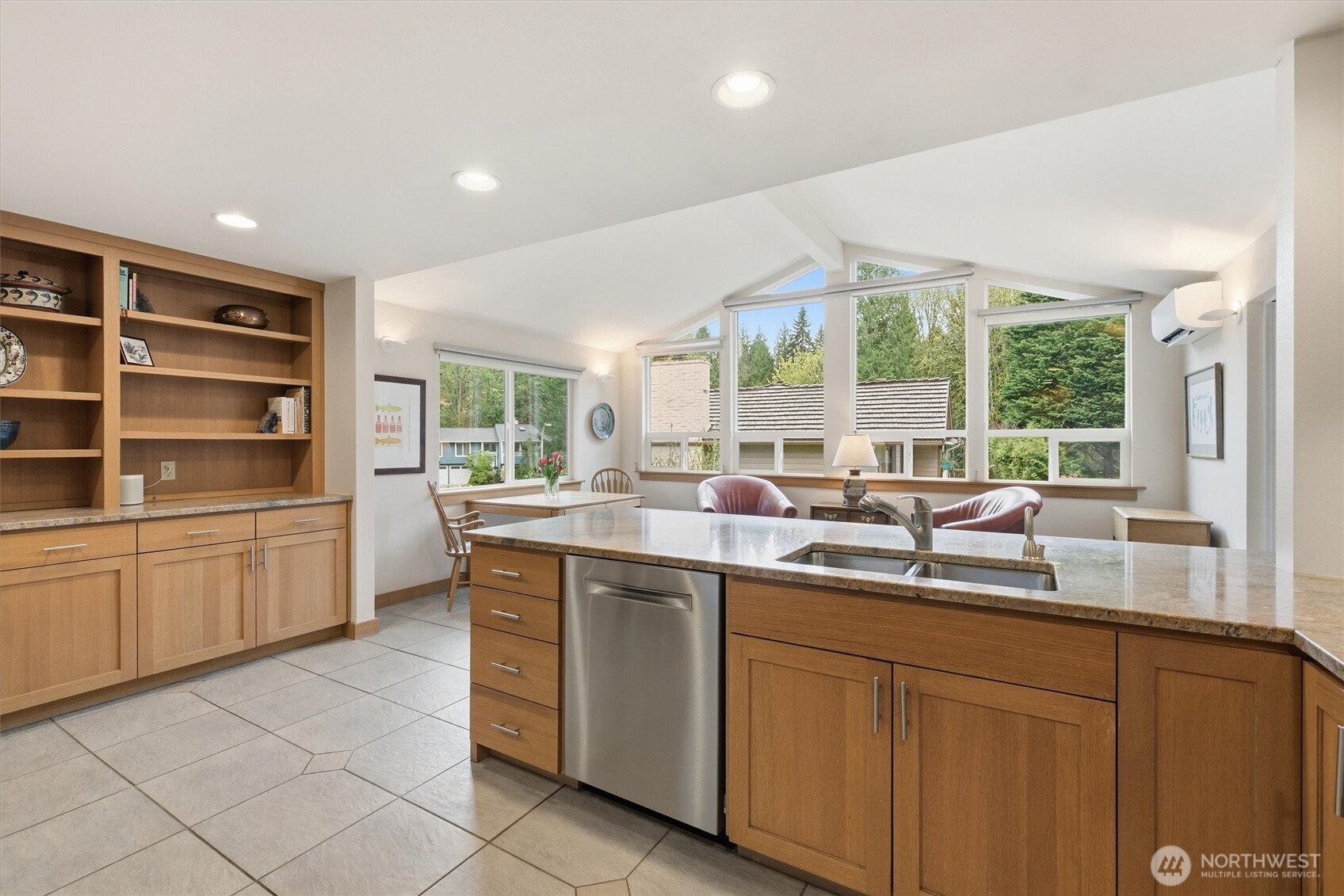 7605 146th Avenue NE, Redmond, WA 98052