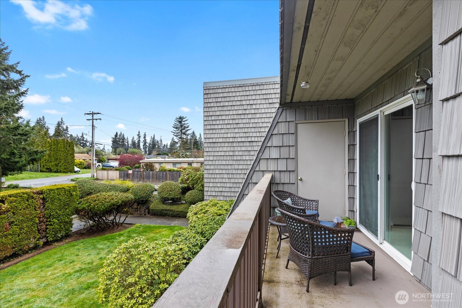 21615 80th Avenue W #215, Edmonds, WA 98026