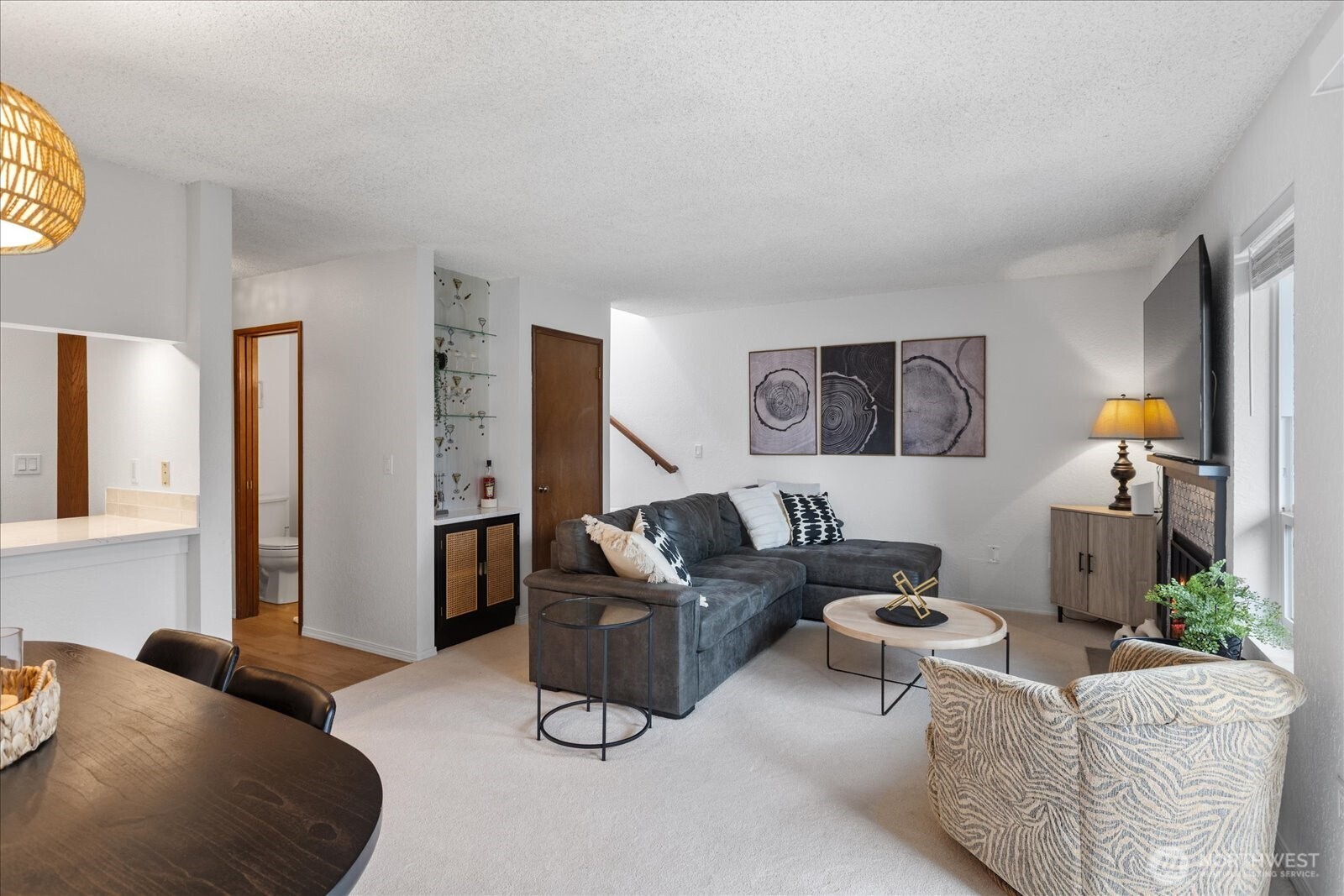 21615 80th Avenue W #215, Edmonds, WA 98026