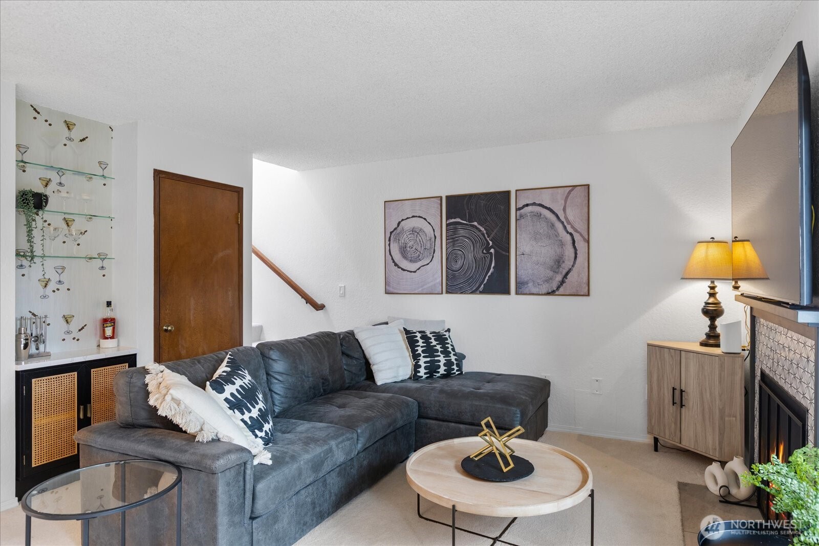 21615 80th Avenue W #215, Edmonds, WA 98026