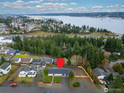 1270 Lansing Avenue , Bremerton, WA 98312 - Photo 3
