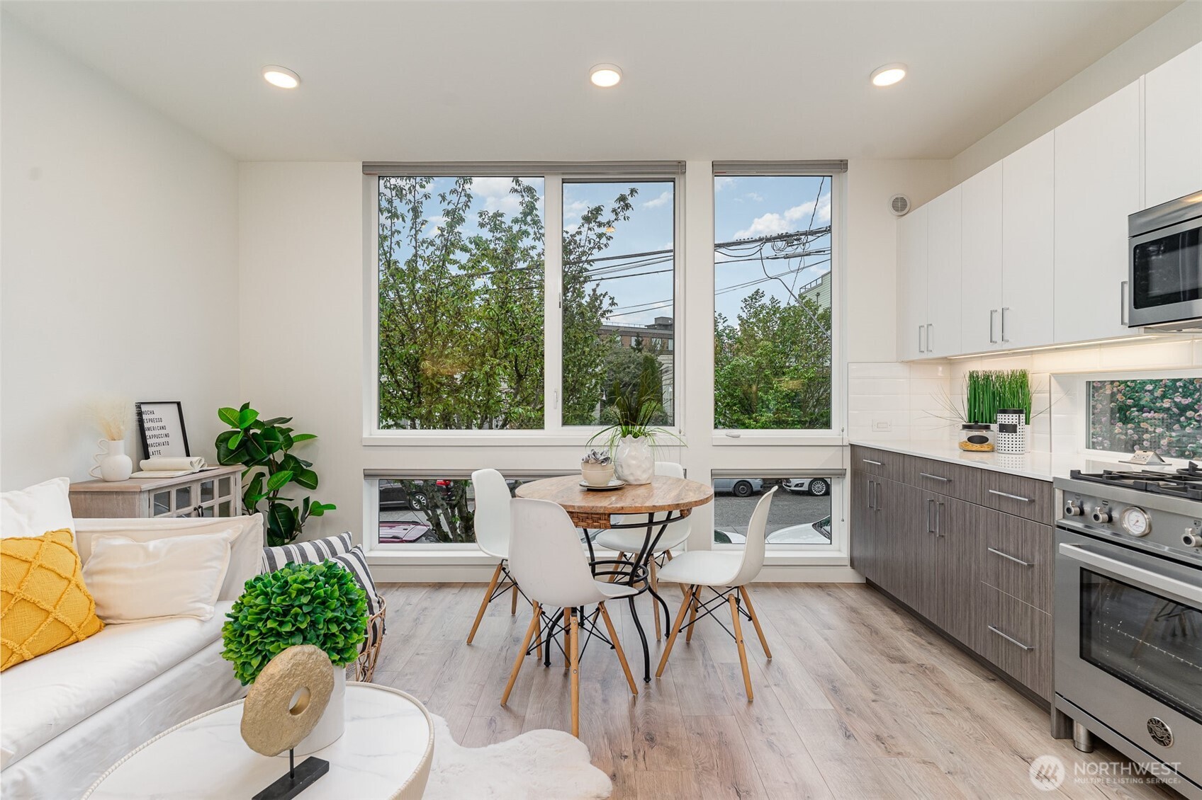 437 NE 73rd Street #A, Seattle, WA 98115