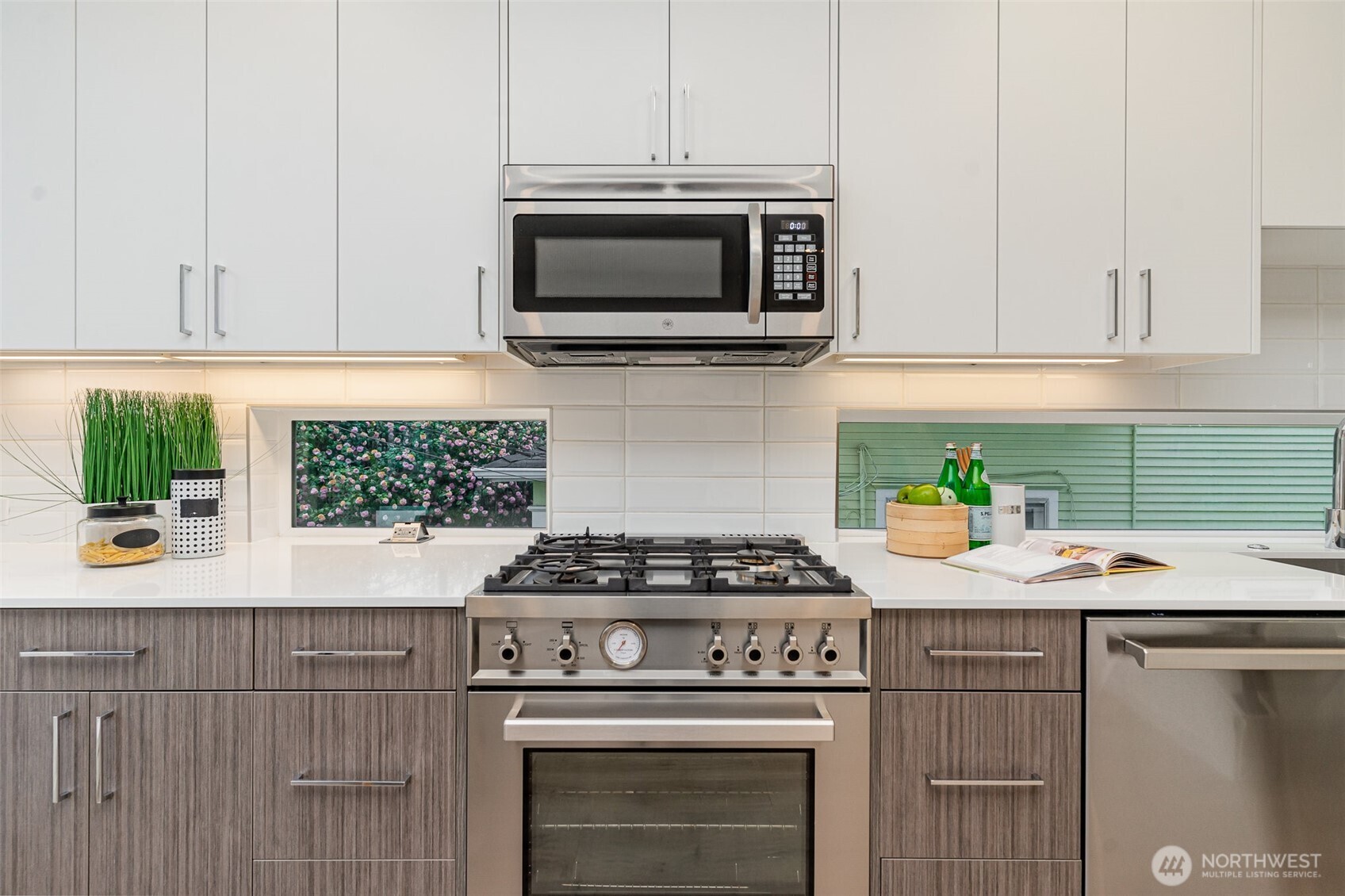 437 NE 73rd Street #A, Seattle, WA 98115