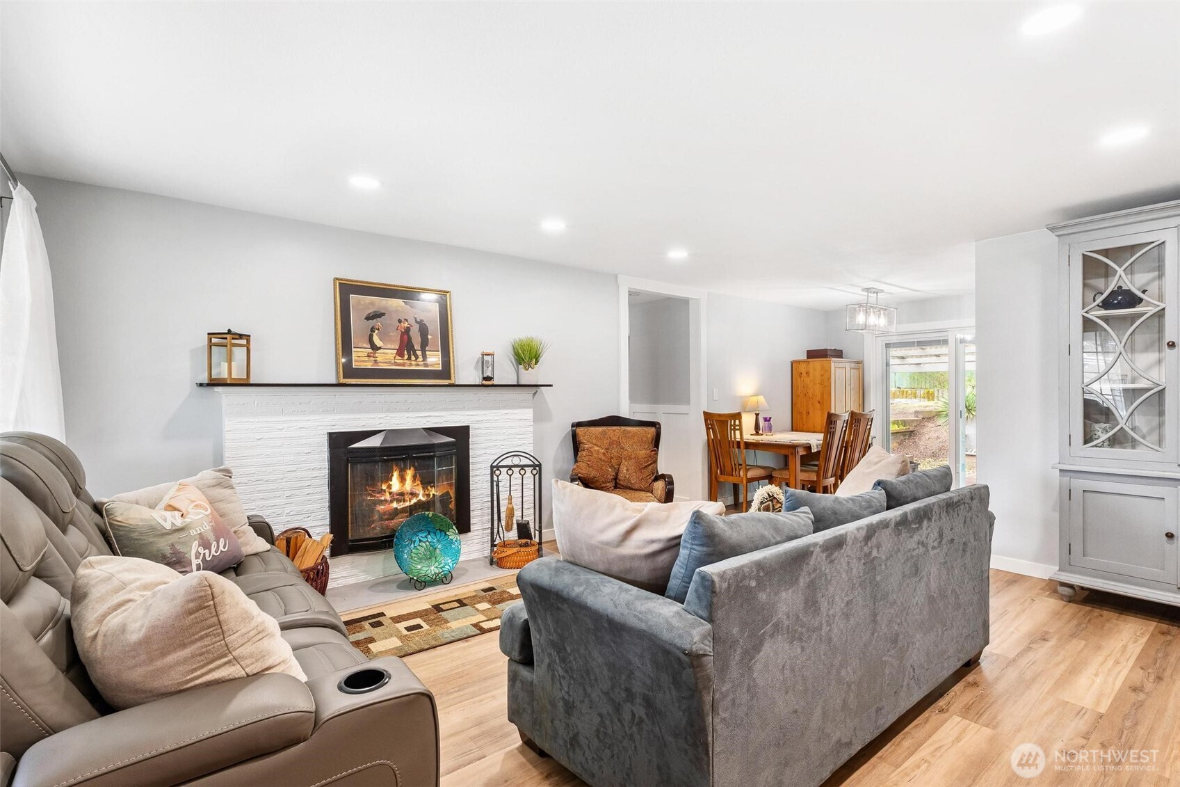 31435 10th Avenue S, Federal Way, WA 98003