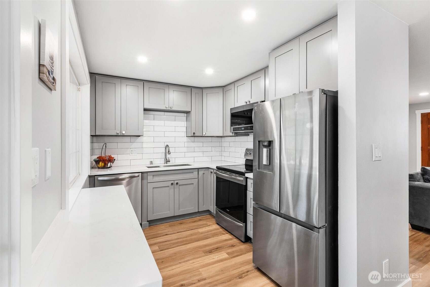 31435 10th Avenue S, Federal Way, WA 98003