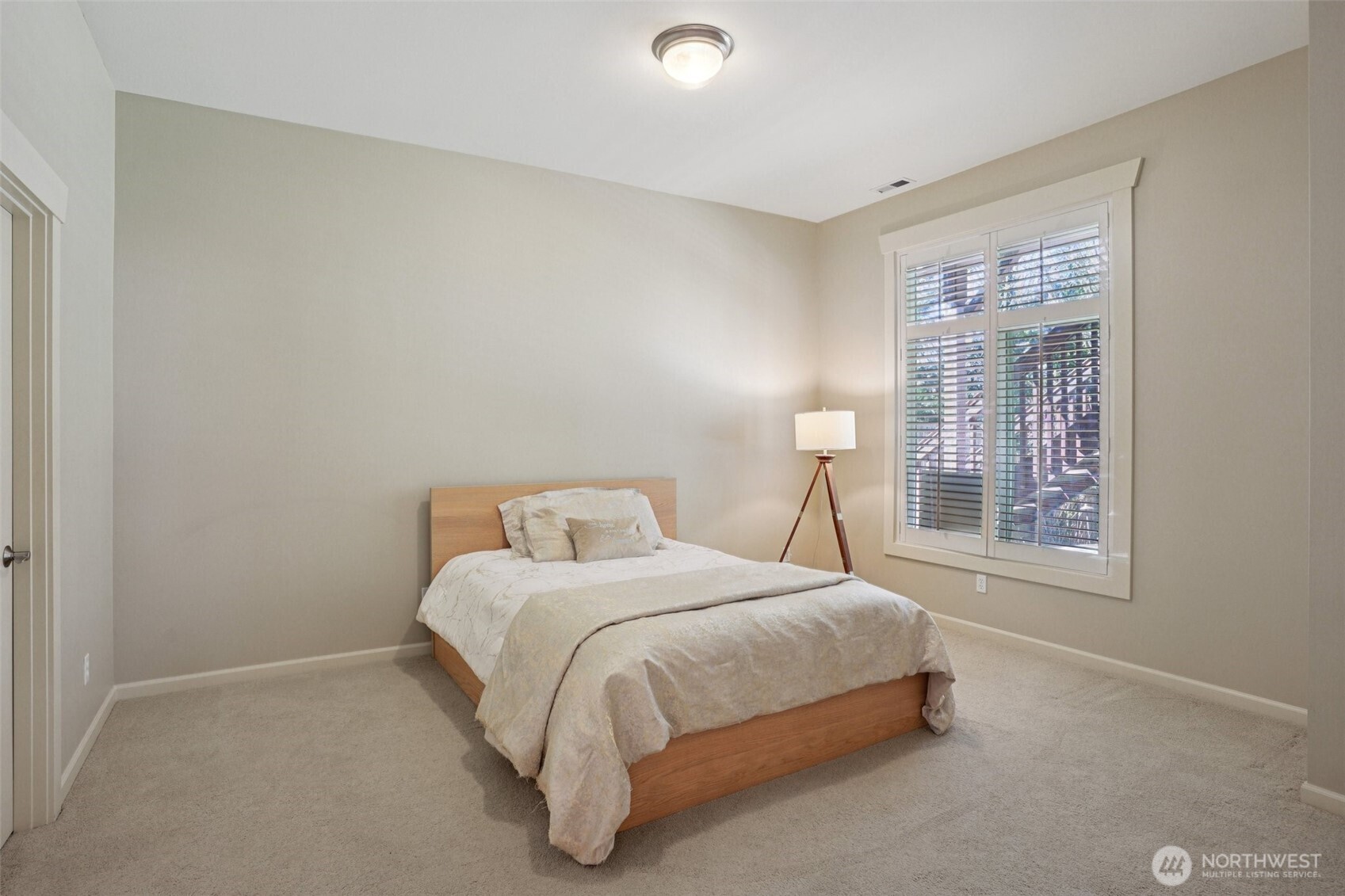 11815 157th Avenue NE, Redmond, WA 98052