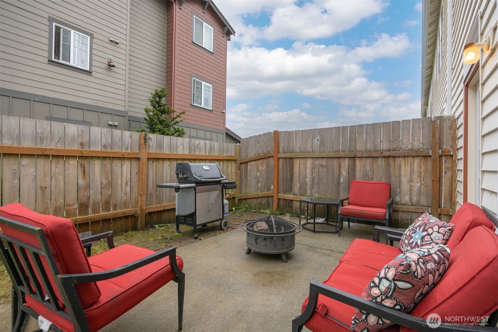 152 Township Street , Sedro Woolley, WA 98284