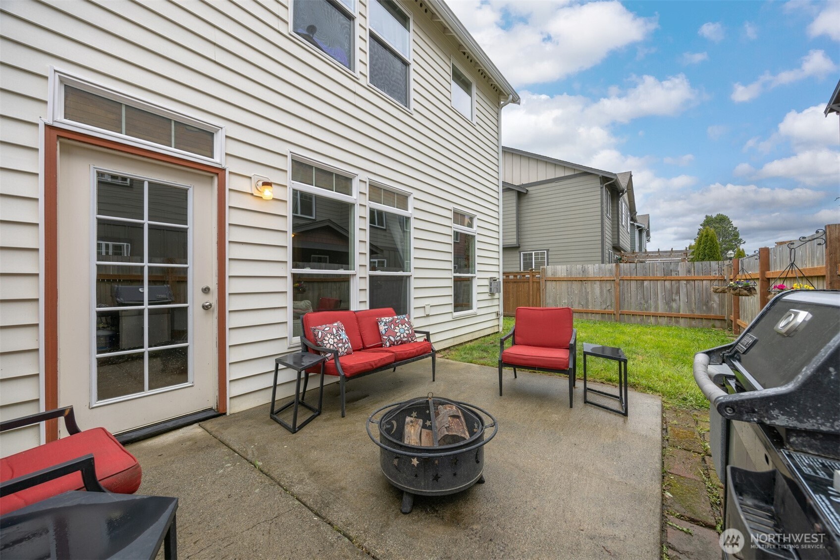 152 Township Street , Sedro Woolley, WA 98284