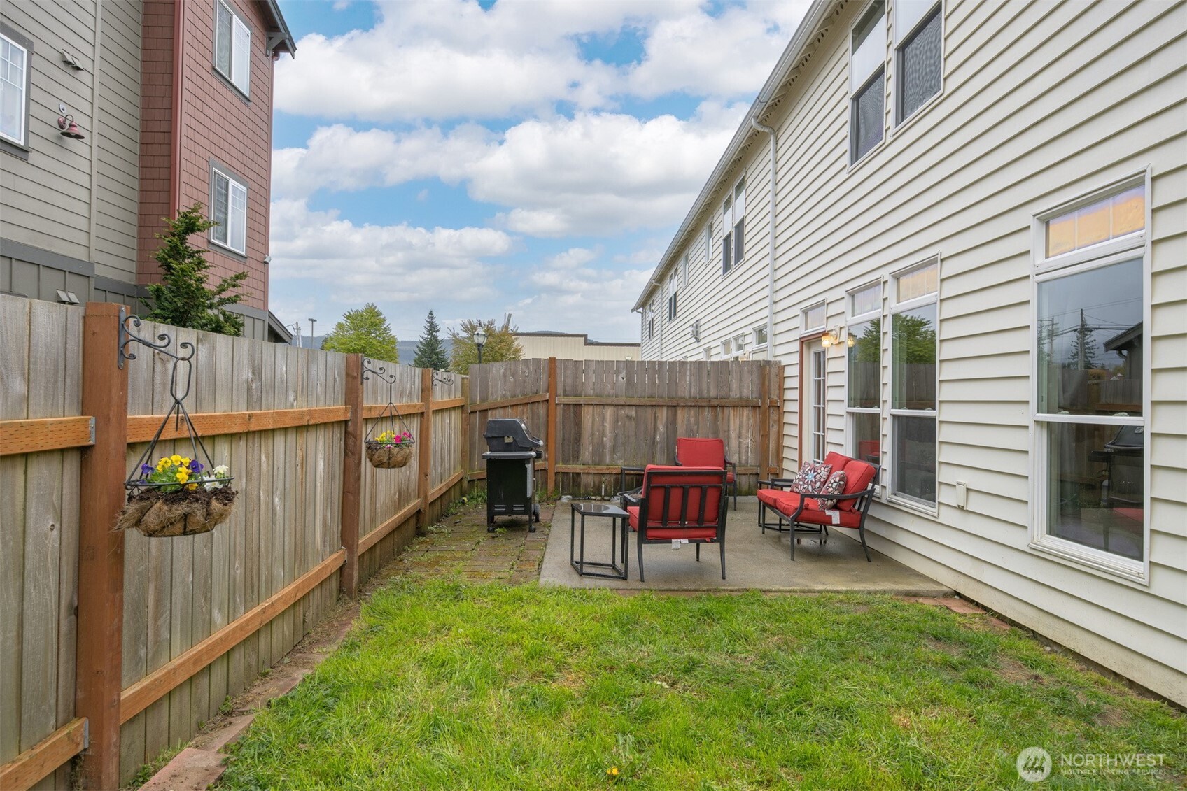 152 Township Street , Sedro Woolley, WA 98284