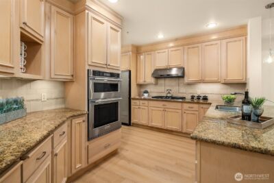 8850 Redmond Woodinville Road NE #304, Redmond, WA 98052 - Photo 12