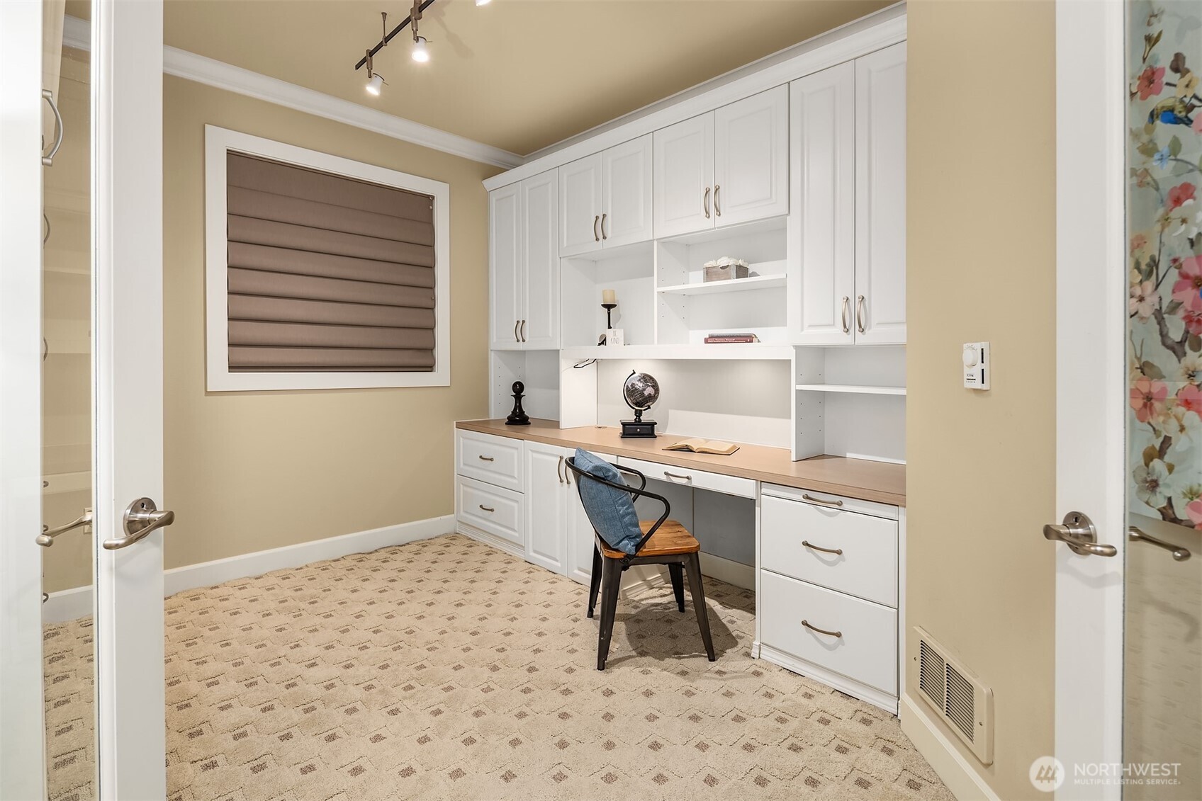 8850 Redmond Woodinville Road NE #304, Redmond, WA 98052