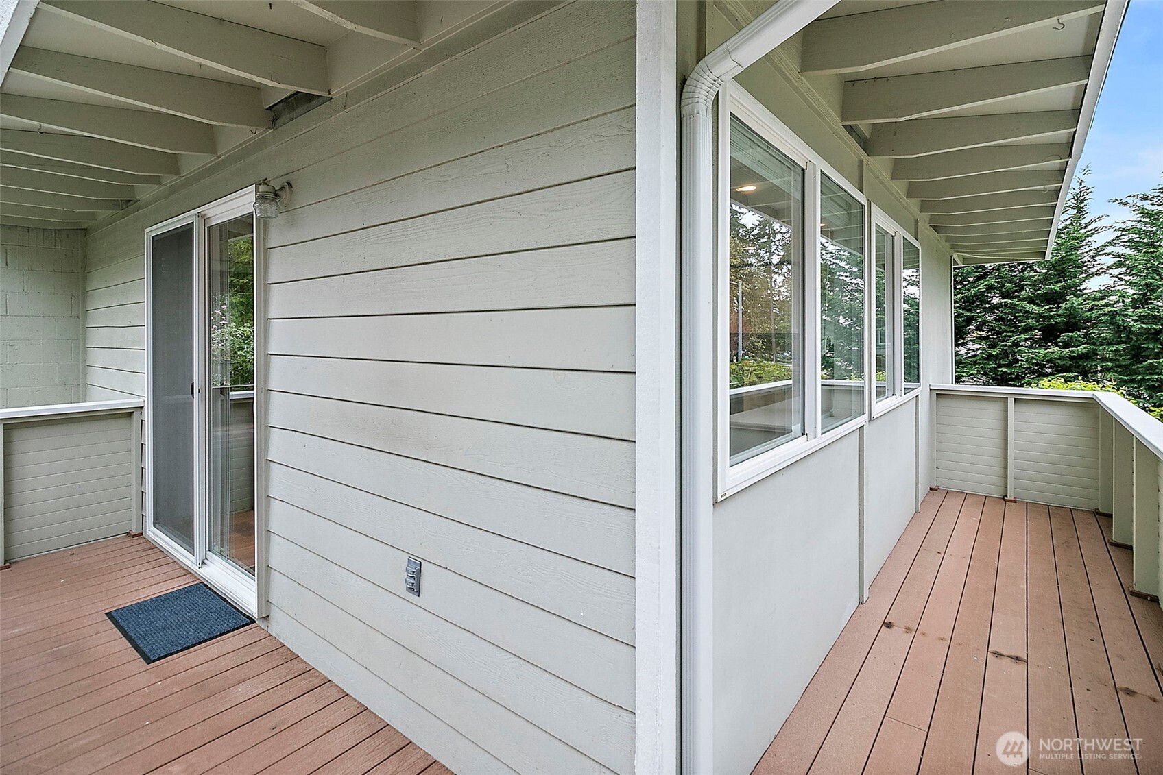14014 118th Avenue NE, Kirkland, WA 98034