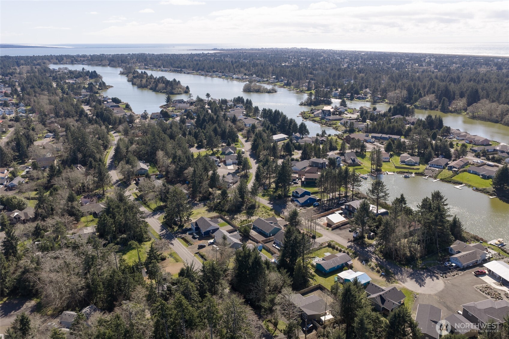 298 Glacier Court SE, Ocean Shores, WA 98569