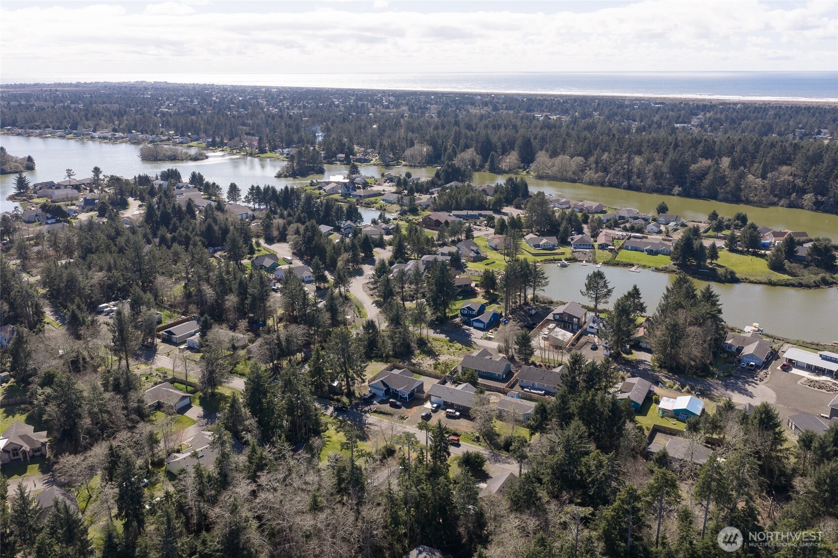 298 Glacier Court SE, Ocean Shores, WA 98569