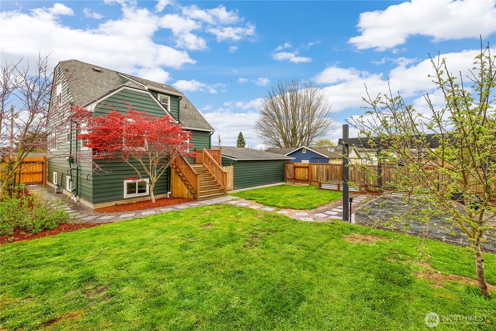 2208 Smithers Avenue S, Renton, WA 98055-4239