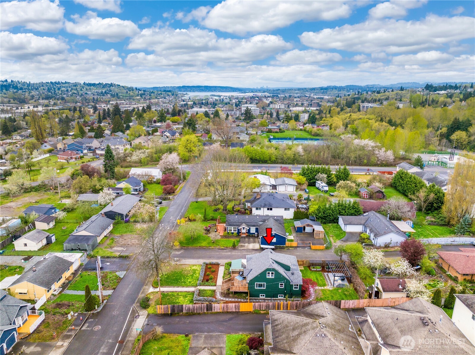 2208 Smithers Avenue S, Renton, WA 98055-4239