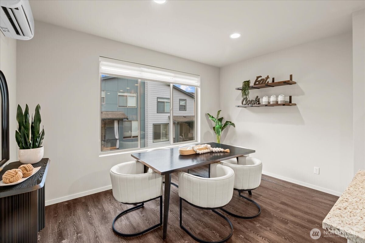 1067 SW 97th Street , Seattle, WA 98106