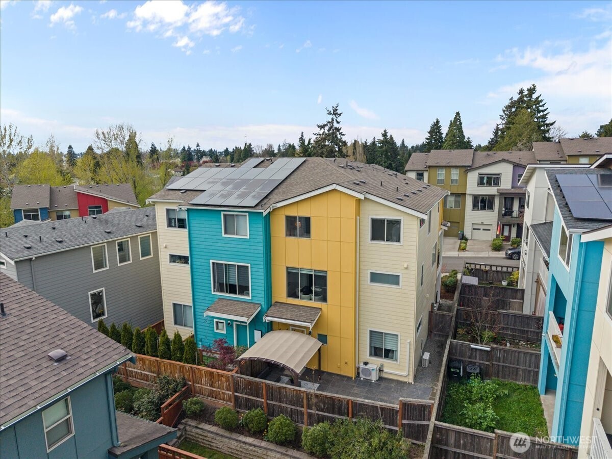 1067 SW 97th Street , Seattle, WA 98106