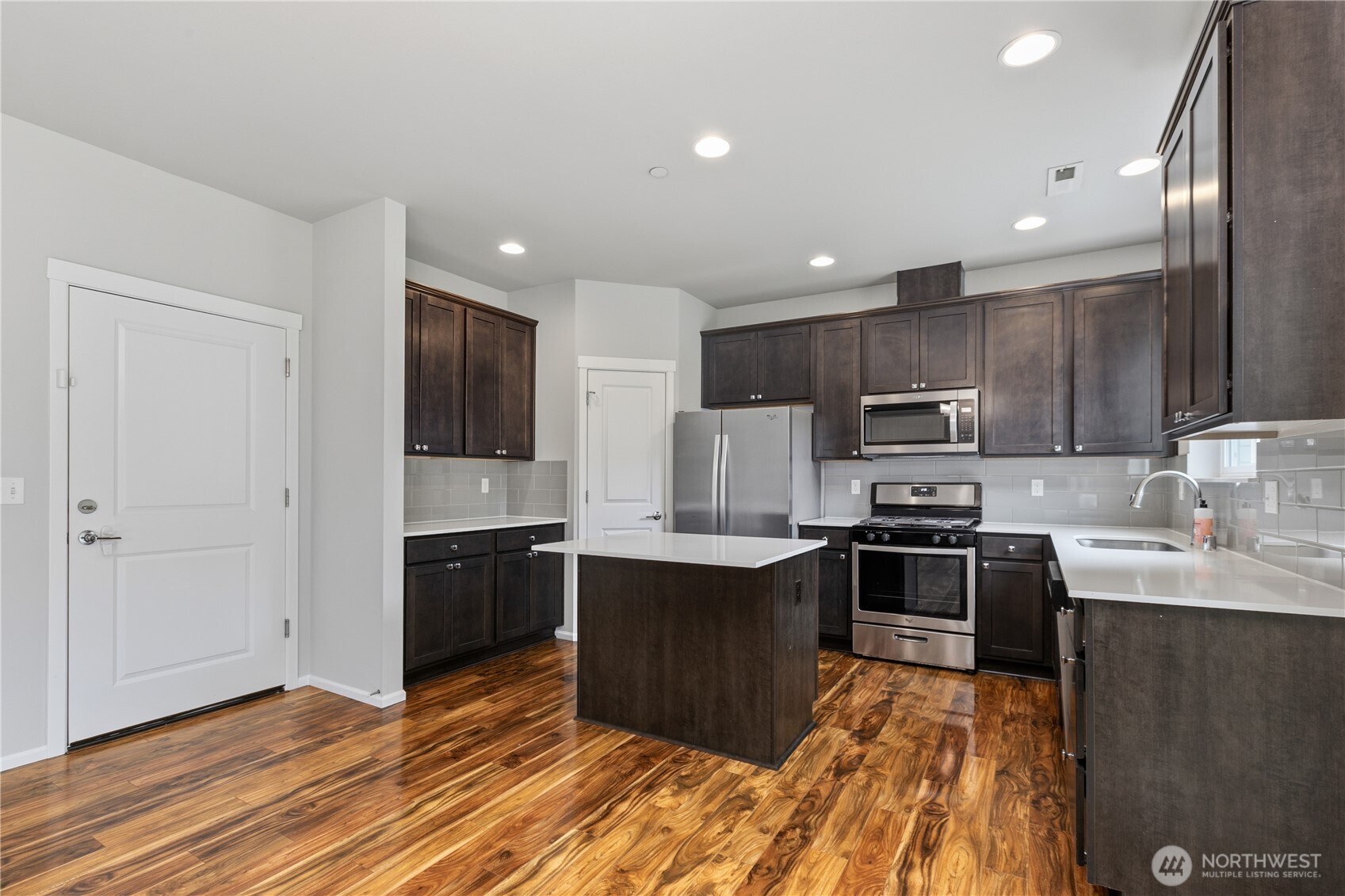 2906 S 135th Street , Tukwila, WA 98168-3970