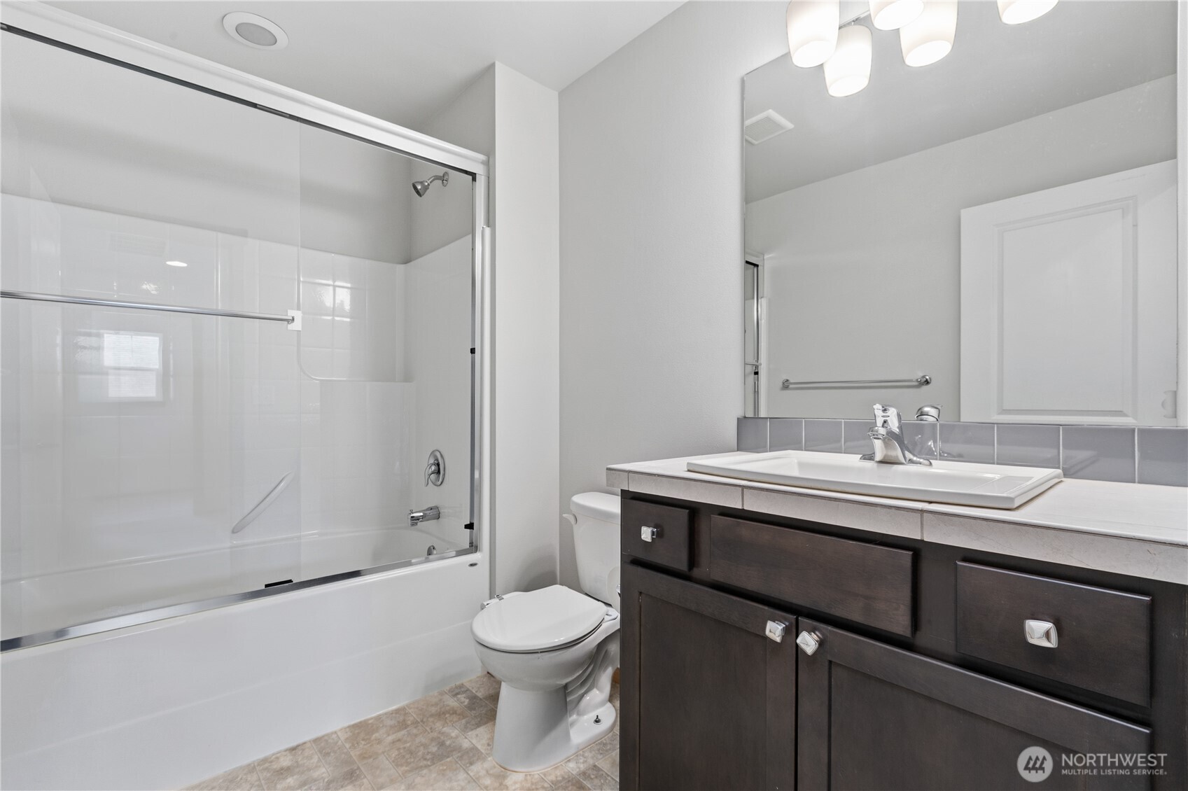 2906 S 135th Street , Tukwila, WA 98168-3970