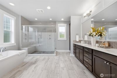 2005 105th Avenue NE, Bellevue, WA 98004 - Photo 15
