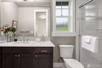 2005 105th Avenue NE, Bellevue, WA 98004 - Photo 20
