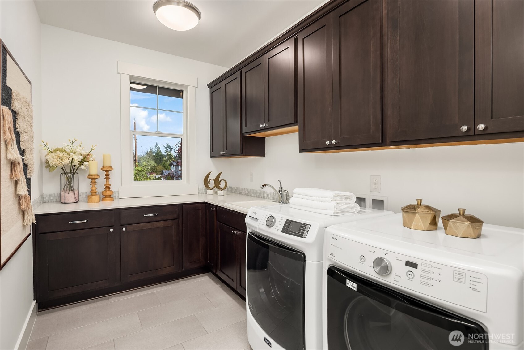 2005 105th Avenue NE, Bellevue, WA 98004