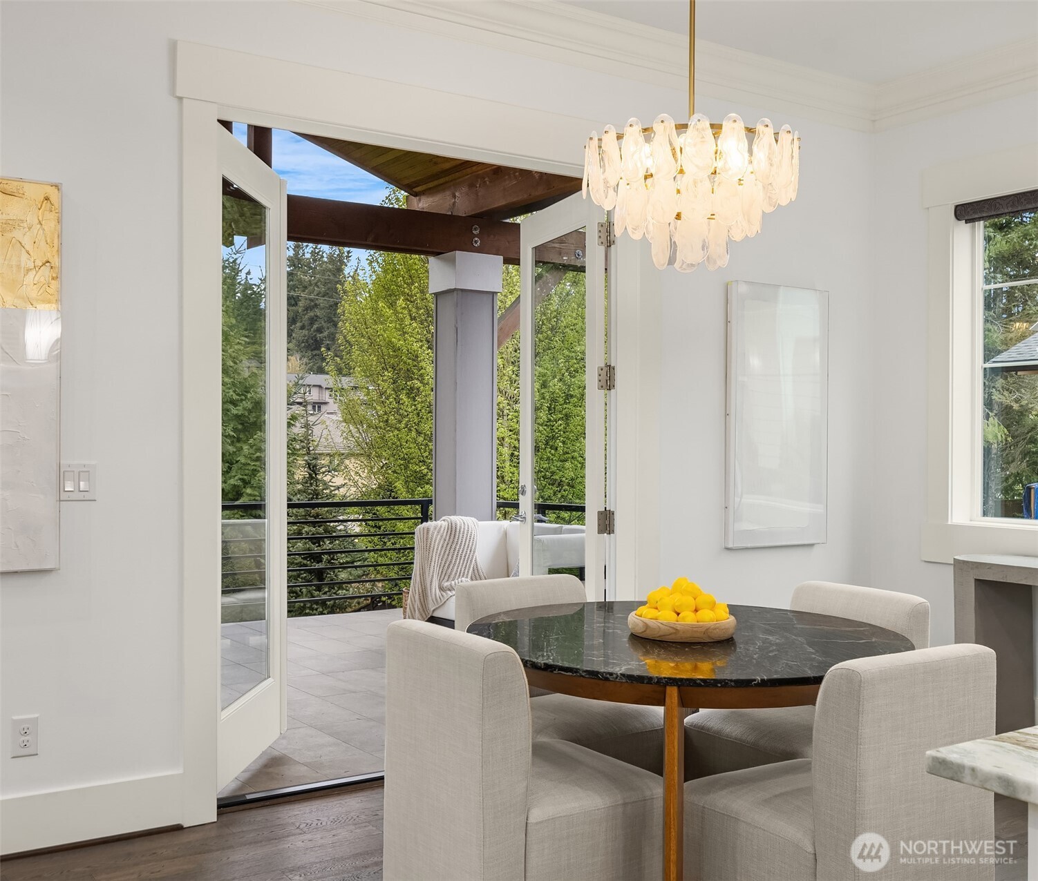 2005 105th Avenue NE, Bellevue, WA 98004