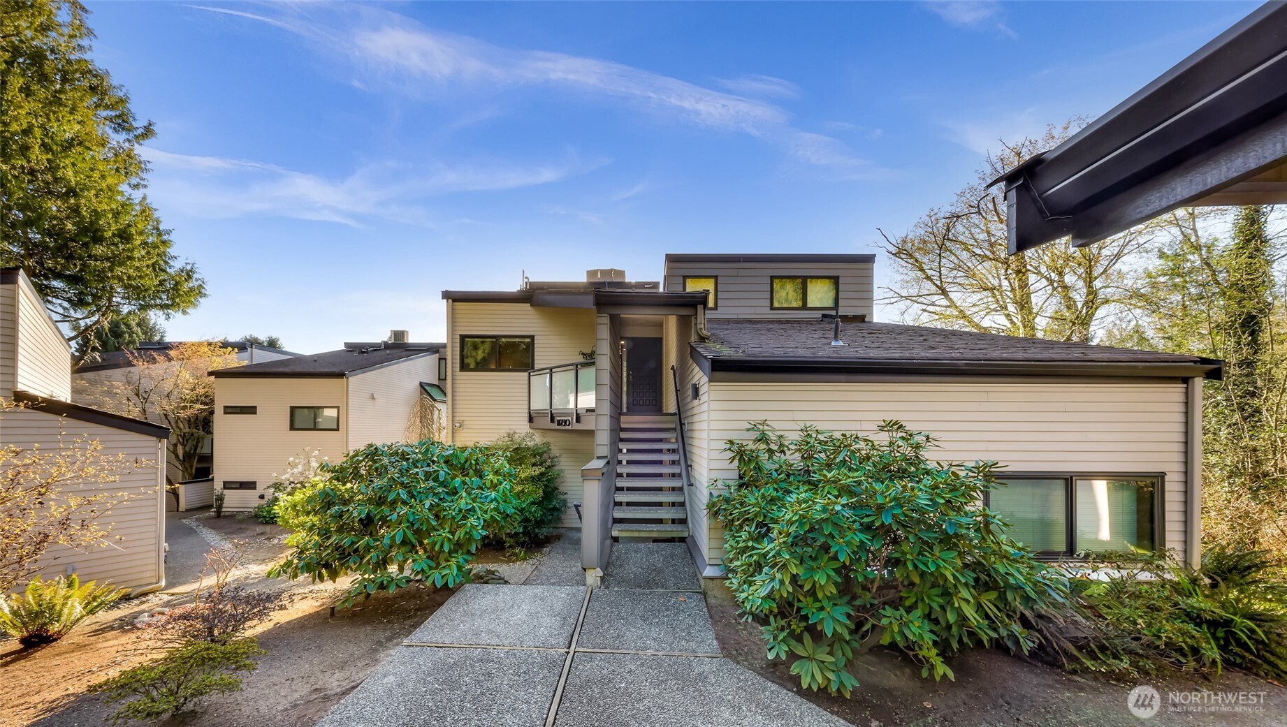11230 NE 68th Street #C, Kirkland, WA 98033