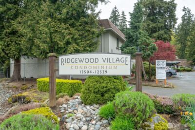 12505 NE 117th Place #J7, Kirkland, WA 98034 - Photo 1
