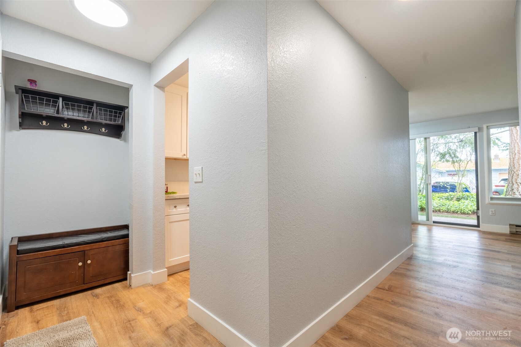 12505 NE 117th Place #J7, Kirkland, WA 98034