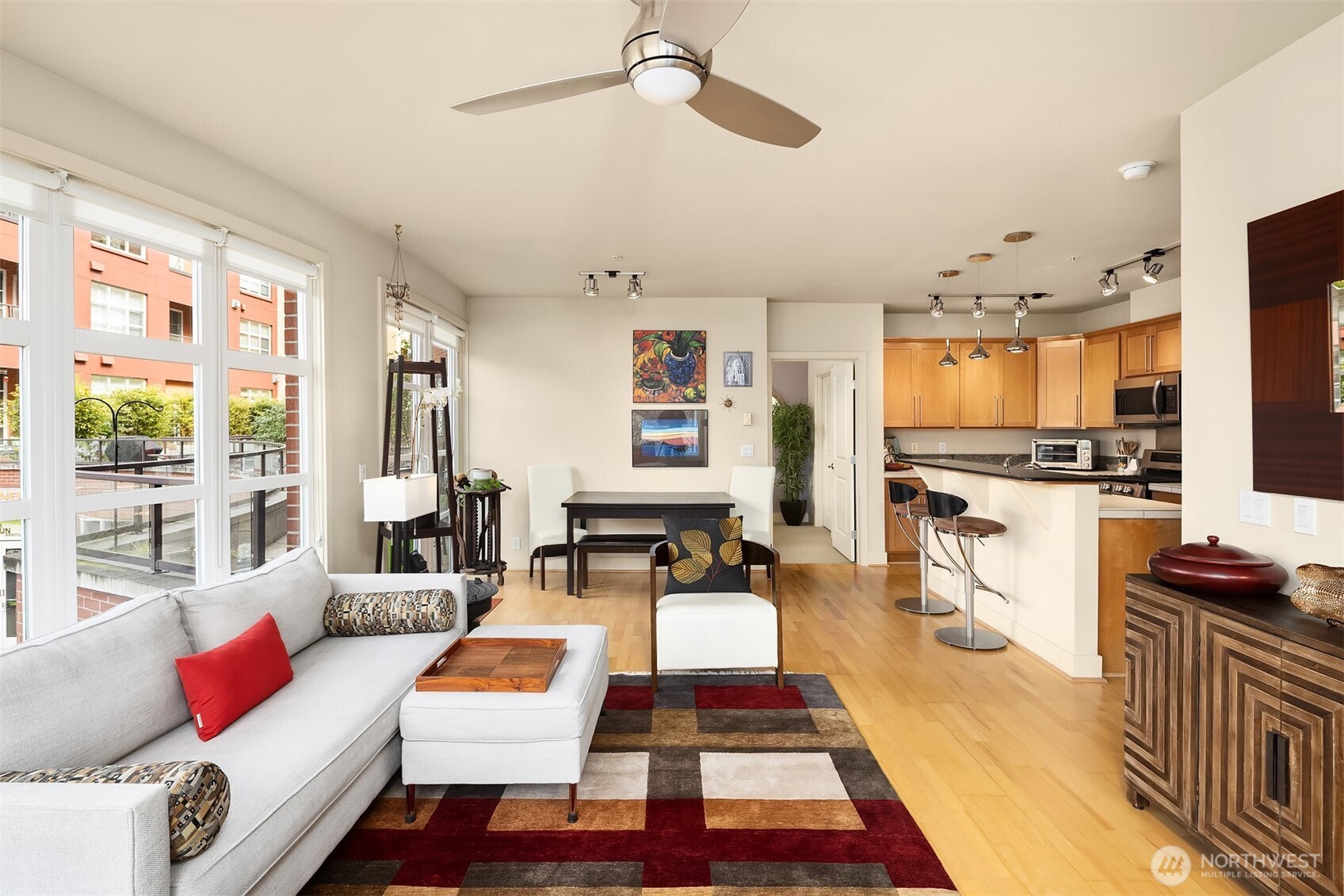 410 NE 70th Street #201, Seattle, WA 98115
